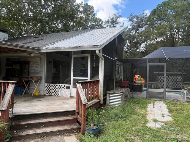 8459 W Oak Street, Crystal River, FL 34428