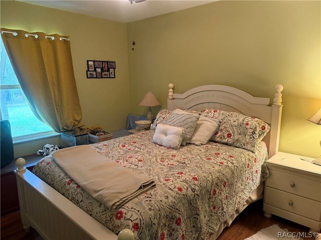 8459 W Oak Street, Crystal River, FL 34428