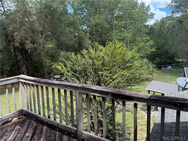 8459 W Oak Street, Crystal River, FL 34428