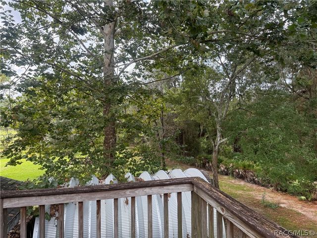 8459 W Oak Street, Crystal River, FL 34428