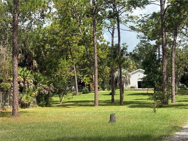 8459 W Oak Street, Crystal River, FL 34428