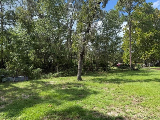8459 W Oak Street, Crystal River, FL 34428