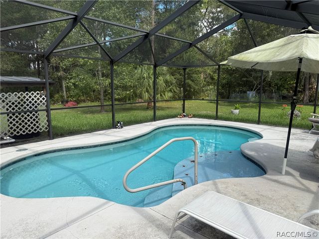8459 W Oak Street, Crystal River, FL 34428