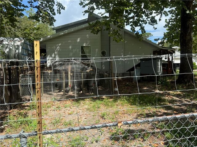 8459 W Oak Street, Crystal River, FL 34428