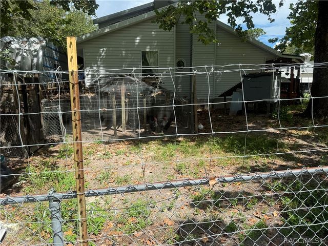 8459 W Oak Street, Crystal River, FL 34428