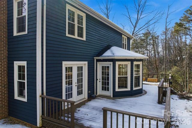 3132 Stoney Brook Drive, Lenoir, NC 28645