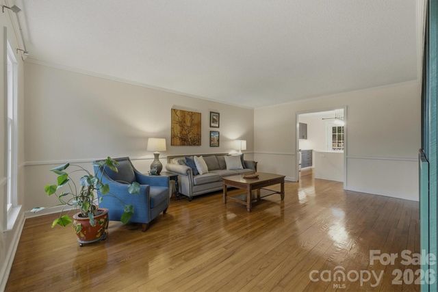 3132 Stoney Brook Drive, Lenoir, NC 28645