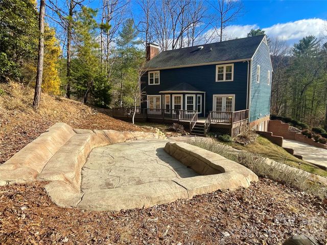 3132 Stoney Brook Drive, Lenoir, NC 28645