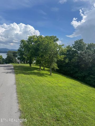 Ivy Way, Newport, TN 37821
