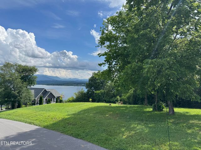 Ivy Way, Newport, TN 37821