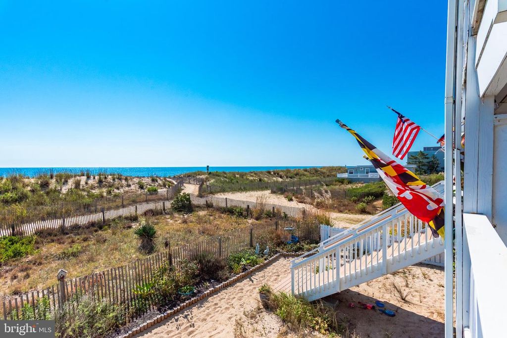 Image 9 of property listing at 7601 ATLANTIC AVE #3, Ocean City, MD 21842