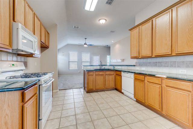 9421 Links Fairway Drive, Rowlett, TX 75089