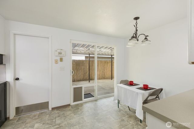 3207 45th Avenue NE, Tacoma, WA 98422