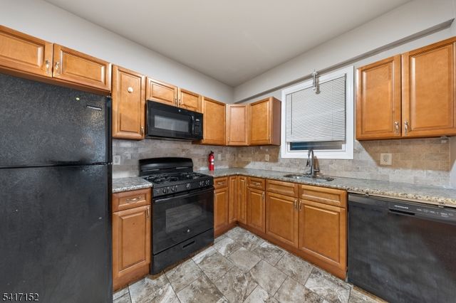 743 S 12Th St, Newark City, NJ 07103