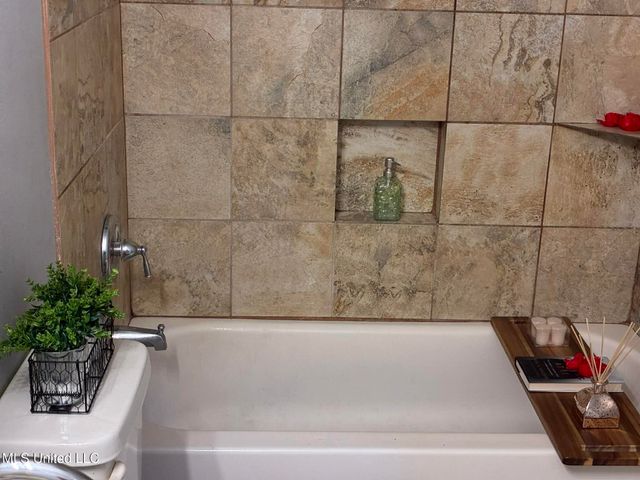 228 Mikell Street, Jackson, MS 39212