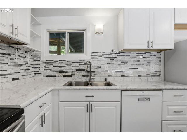 24003 Ne 219TH St, Battle Ground, WA 98604
