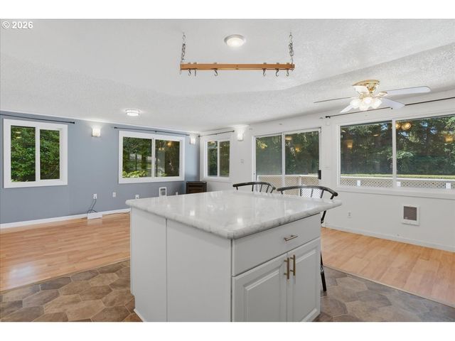 24003 Ne 219TH St, Battle Ground, WA 98604