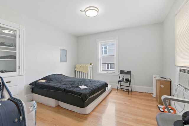 9 Vassall St, Quincy, MA 02170