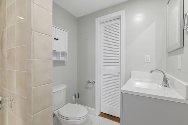 9 Vassall St, Quincy, MA 02170