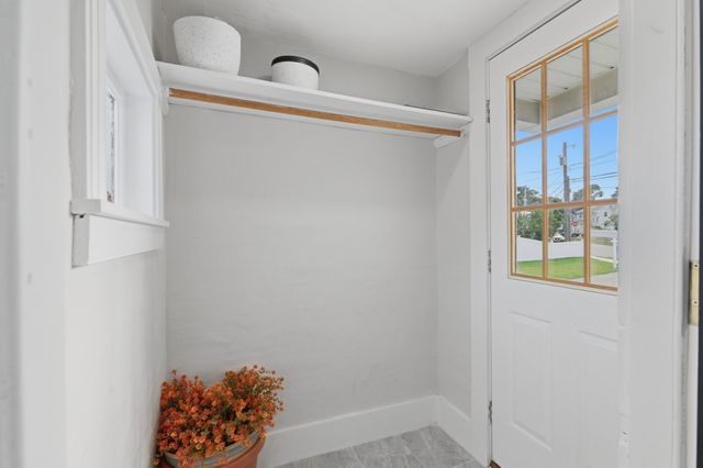 9 Vassall St, Quincy, MA 02170