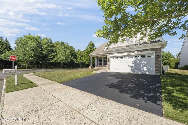 1 Percheron Road, Manalapan, NJ 07726