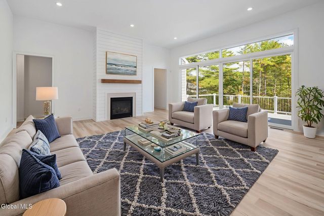 20 Overlook Drive, New Scotland, NY 12159