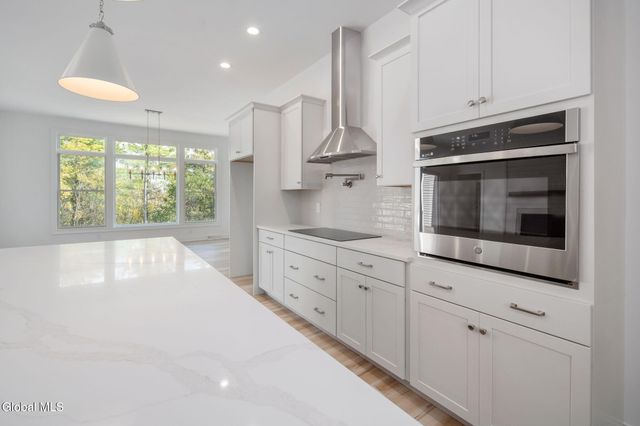 20 Overlook Drive, New Scotland, NY 12159