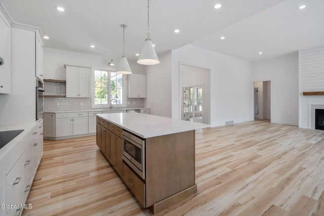 20 Overlook Drive, New Scotland, NY 12159