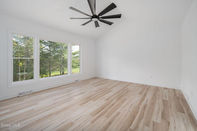 20 Overlook Drive, New Scotland, NY 12159