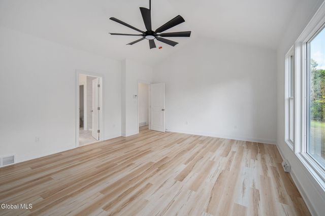 20 Overlook Drive, New Scotland, NY 12159