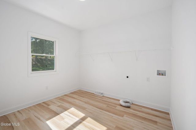 20 Overlook Drive, New Scotland, NY 12159