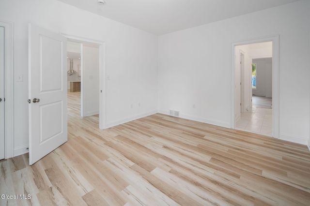 20 Overlook Drive, New Scotland, NY 12159