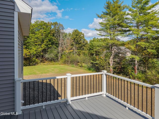 20 Overlook Drive, New Scotland, NY 12159