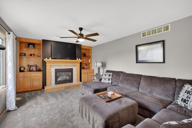 4009 NW 2nd Place, Ankeny, IA 50023