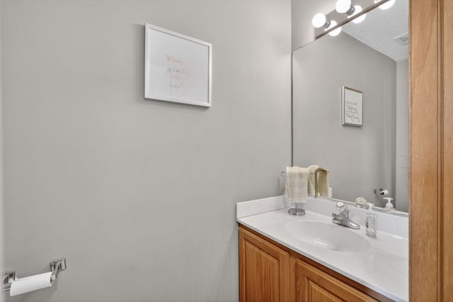 4009 NW 2nd Place, Ankeny, IA 50023