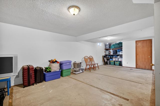 4009 NW 2nd Place, Ankeny, IA 50023