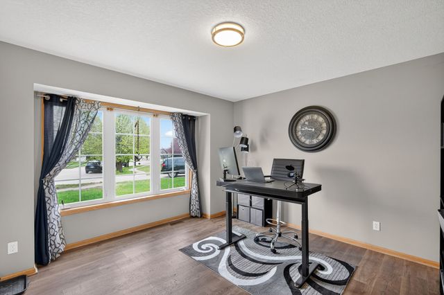 4009 NW 2nd Place, Ankeny, IA 50023