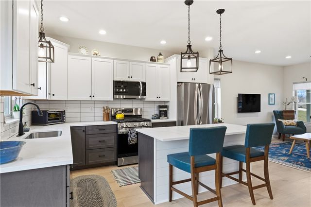 2388 Ridge Road Ext, Economy, PA 15003