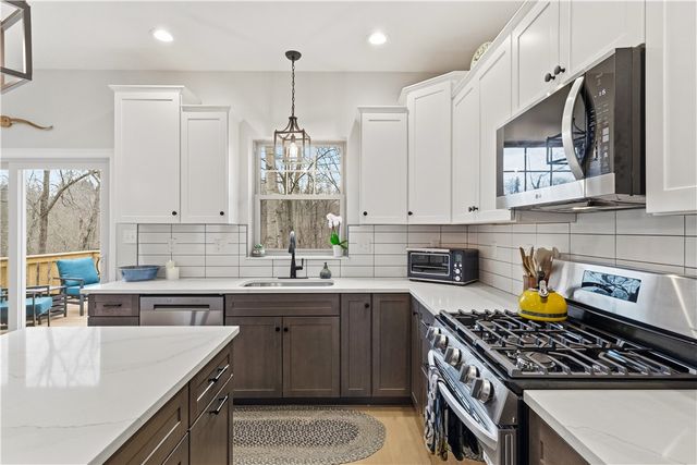 2388 Ridge Road Ext, Economy, PA 15003