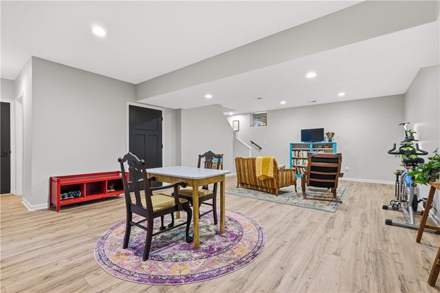 2388 Ridge Road Ext, Economy, PA 15003