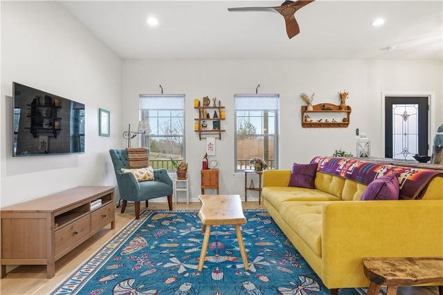 2388 Ridge Road Ext, Economy, PA 15003