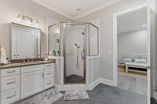 1024 Club View Dr Unit B301, Gallatin, TN 37066