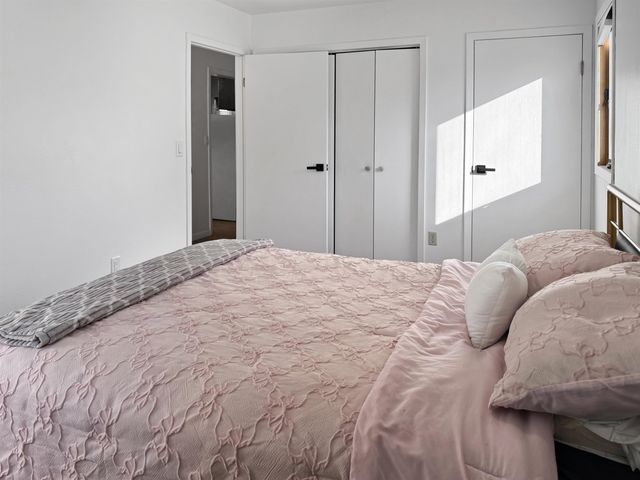 301 15th Avenue SW, Minot, ND 58701