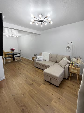 301 15th Avenue SW, Minot, ND 58701