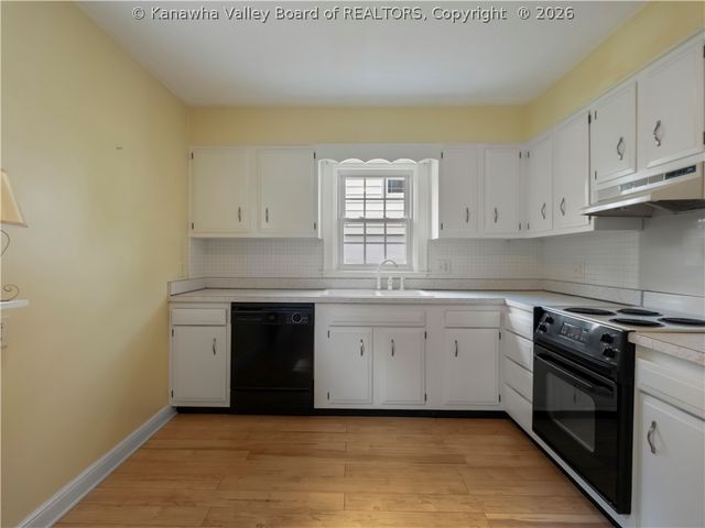 306 Monroe Street, South Charleston, WV 25303