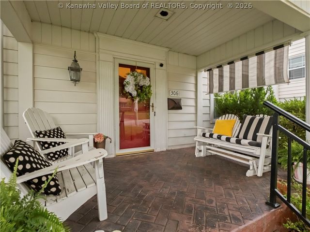 306 Monroe Street, South Charleston, WV 25303