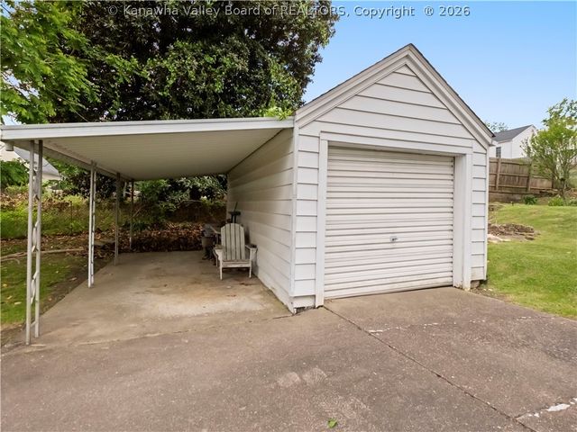 306 Monroe Street, South Charleston, WV 25303