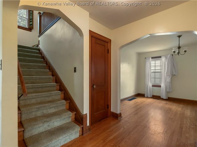 306 Monroe Street, South Charleston, WV 25303
