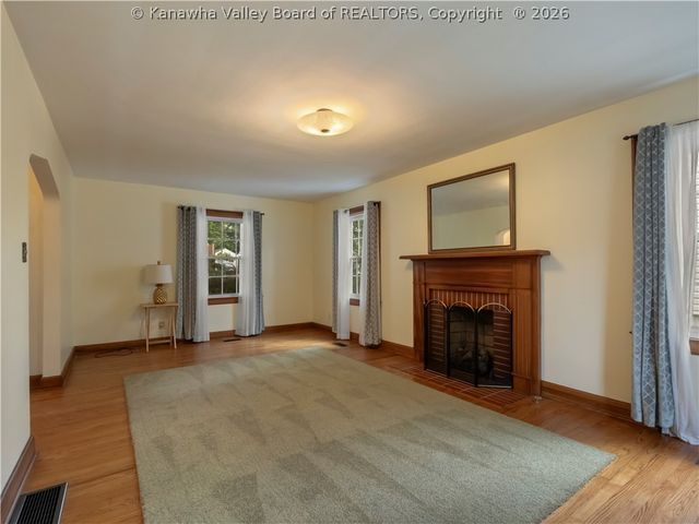 306 Monroe Street, South Charleston, WV 25303