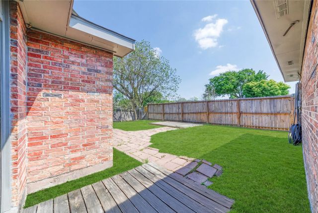 10830 Sela Lane, Houston, TX 77072